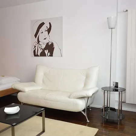 Apartamento Charming Near - Flower 42 *